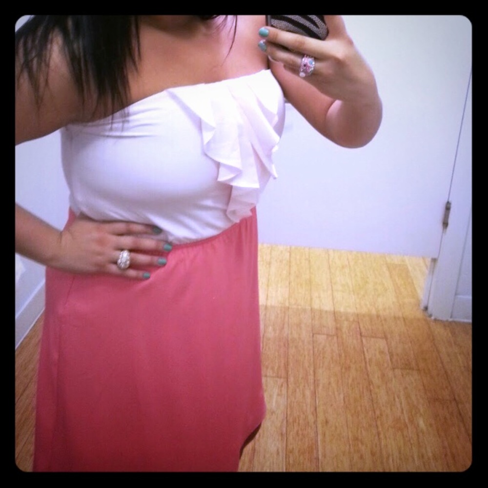 Express😍💕Cute strapless dress worn once!